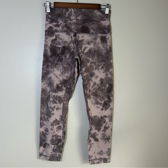 Lululemon‎ Tie-Dye Leggings - Picture 2 of 3